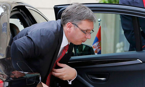 
Thủ tướng Serbia Aleksander Vucic trong một cuộc họp báo còn cho biết Serbia sẽ tăng sản lượng gấp 5 lần mà vẫn chưa đáp ứng được nhu cầu của các nhà buôn vũ khí. Ảnh: Reuters.

