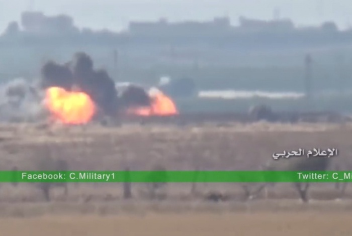 Quân đội Syria phục kích đoàn xe chở phiến quân (Ảnh cắt từ clip)