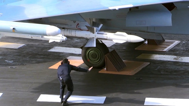 
Máy bay chiến đấu Su-33 được trang bị tên lửa. (Ảnh: Bộ Quốc phòng Nga/Sputnik)
